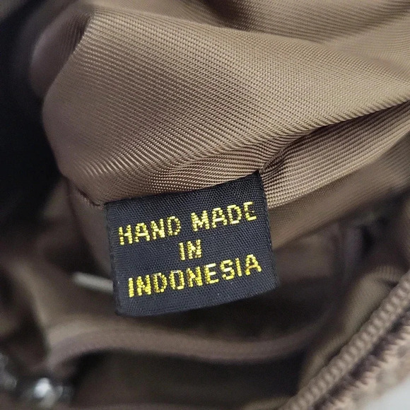 The Sak Taupe Handmade Crocheted Knit Woven Boho Shoulder Bag - Picture 4 of 12